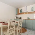 Upstays Palais Center 38M Studio